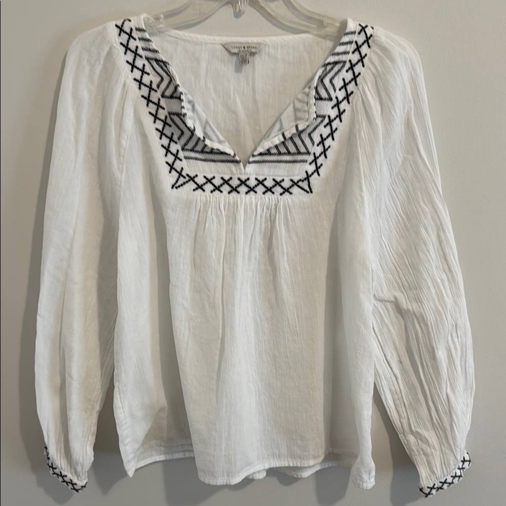 Lucky Brand White and Black Embroidered Puff Sleeve Blouse